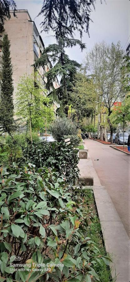 Comfy Apartment Tbilisi Exterior photo
