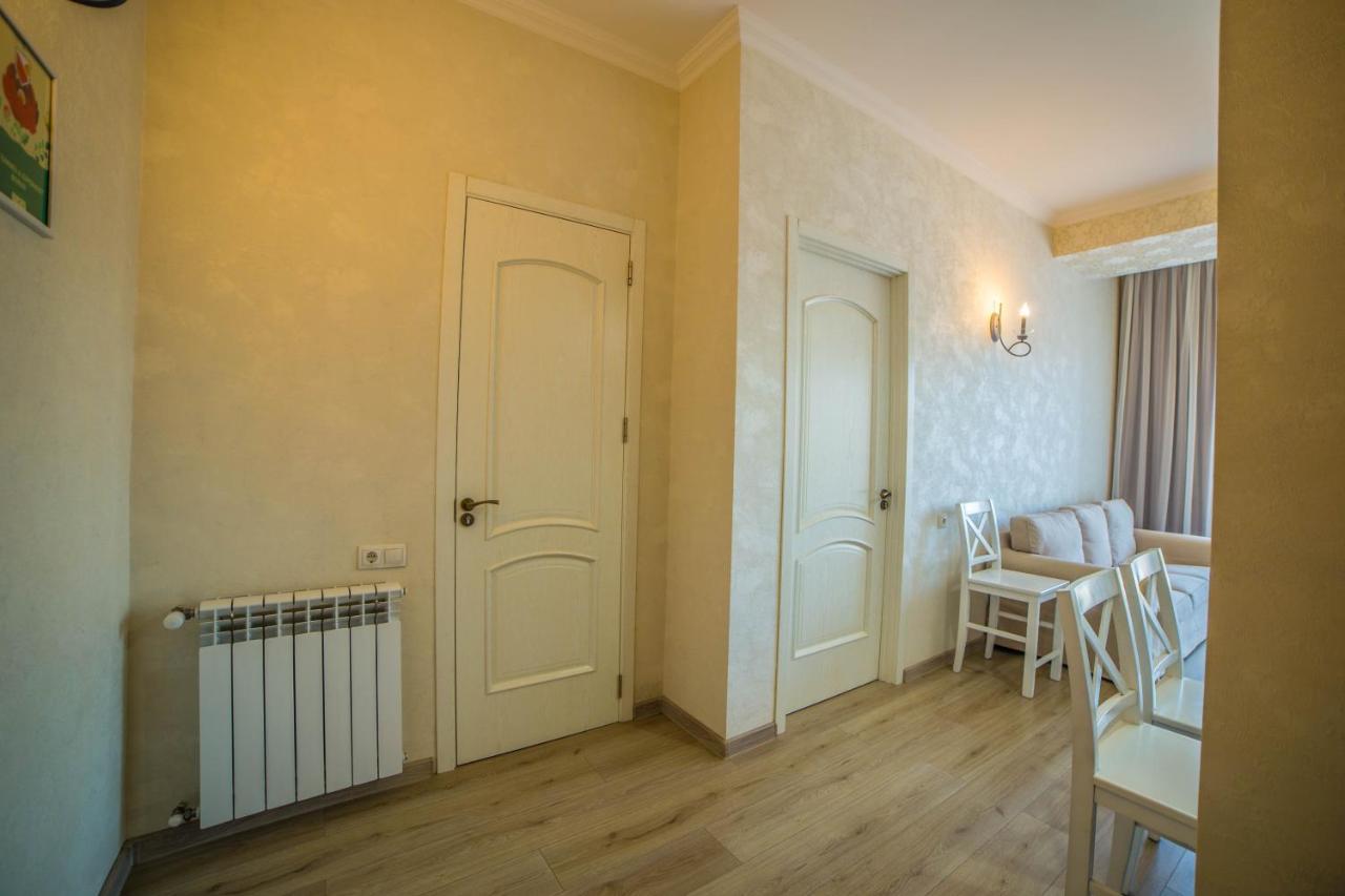 Comfy Apartment Tbilisi Exterior photo