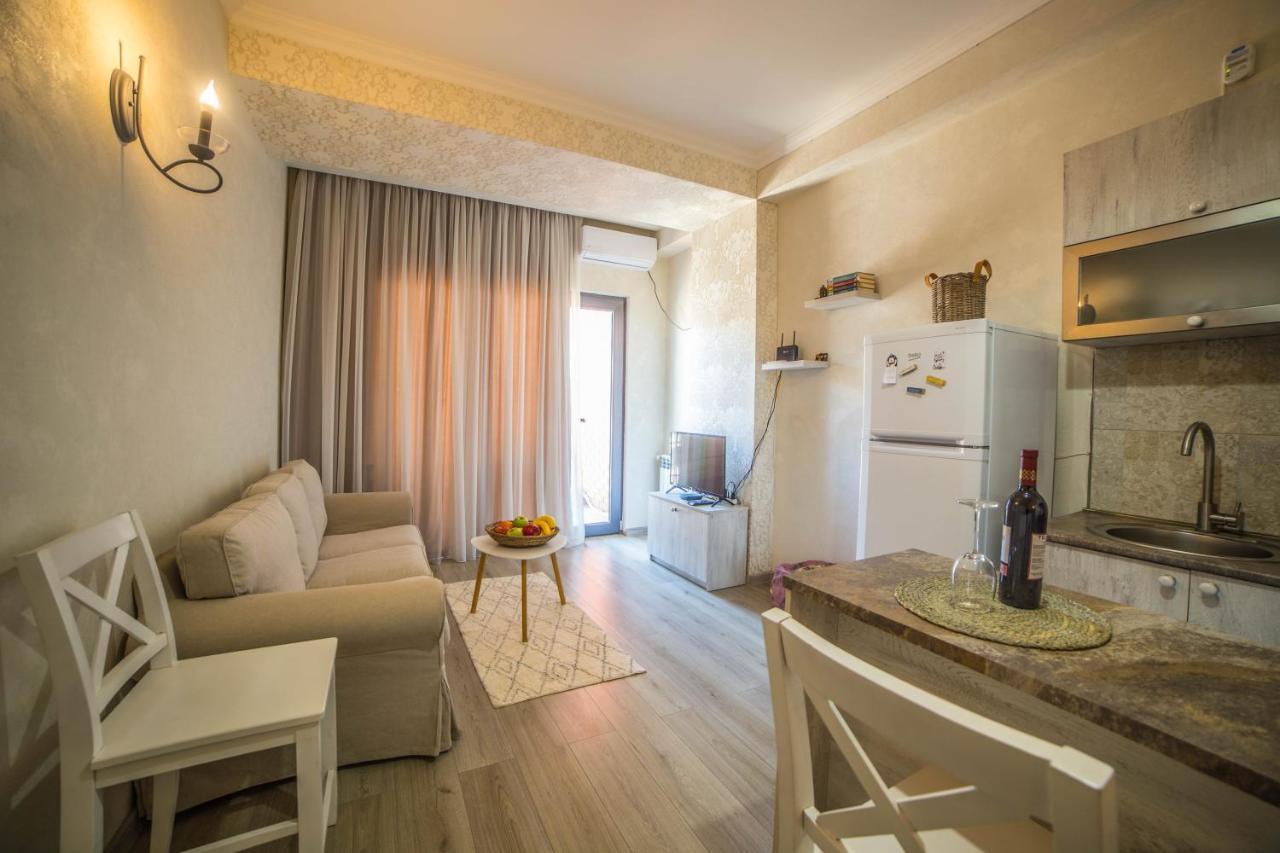 Comfy Apartment Tbilisi Exterior photo